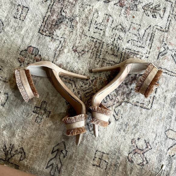 Tony Bianco REVOLVE Kimi Heel Blush Pink Kid Suede Fringe Women's Size 8 GUC - Picture 12 of 13